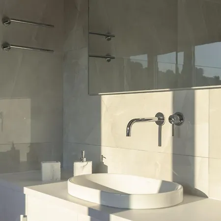 Ivory Villa, With Effusive Design, By Thinkvilla Вилла